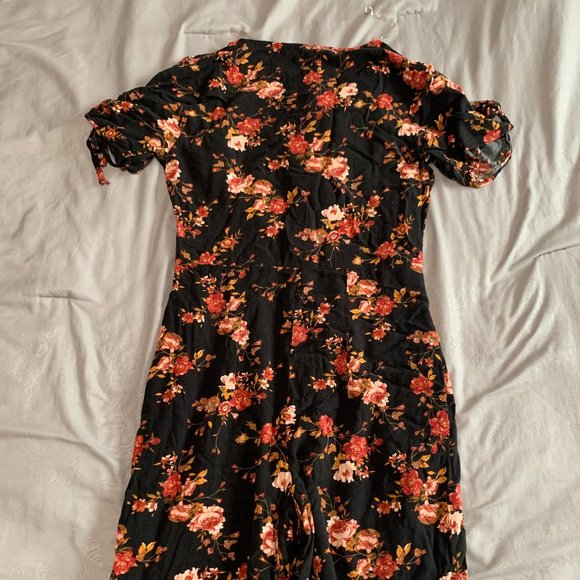 Floral Romper Jumpsuit - Picture 3 of 4